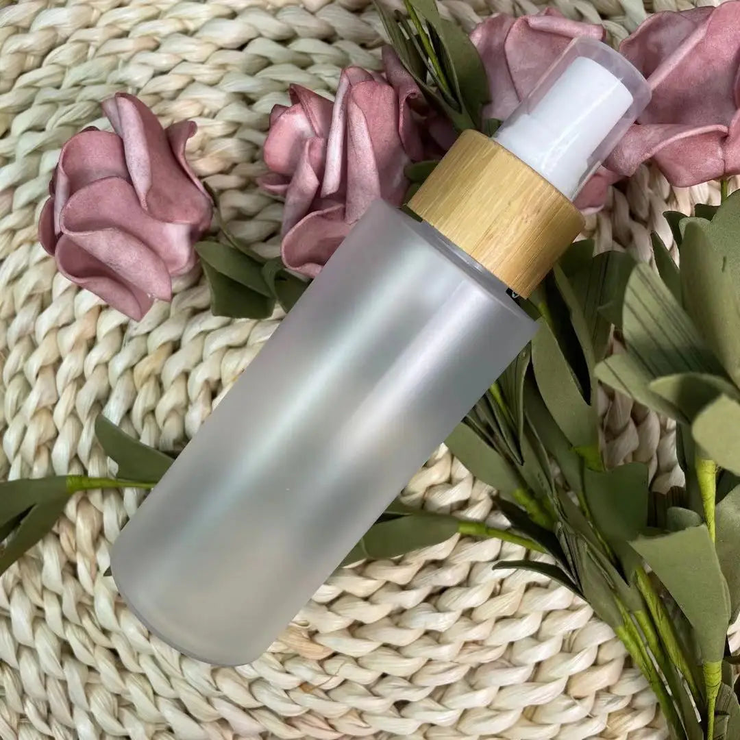 Cosmetic Spray Bottle with Bamboo Lid