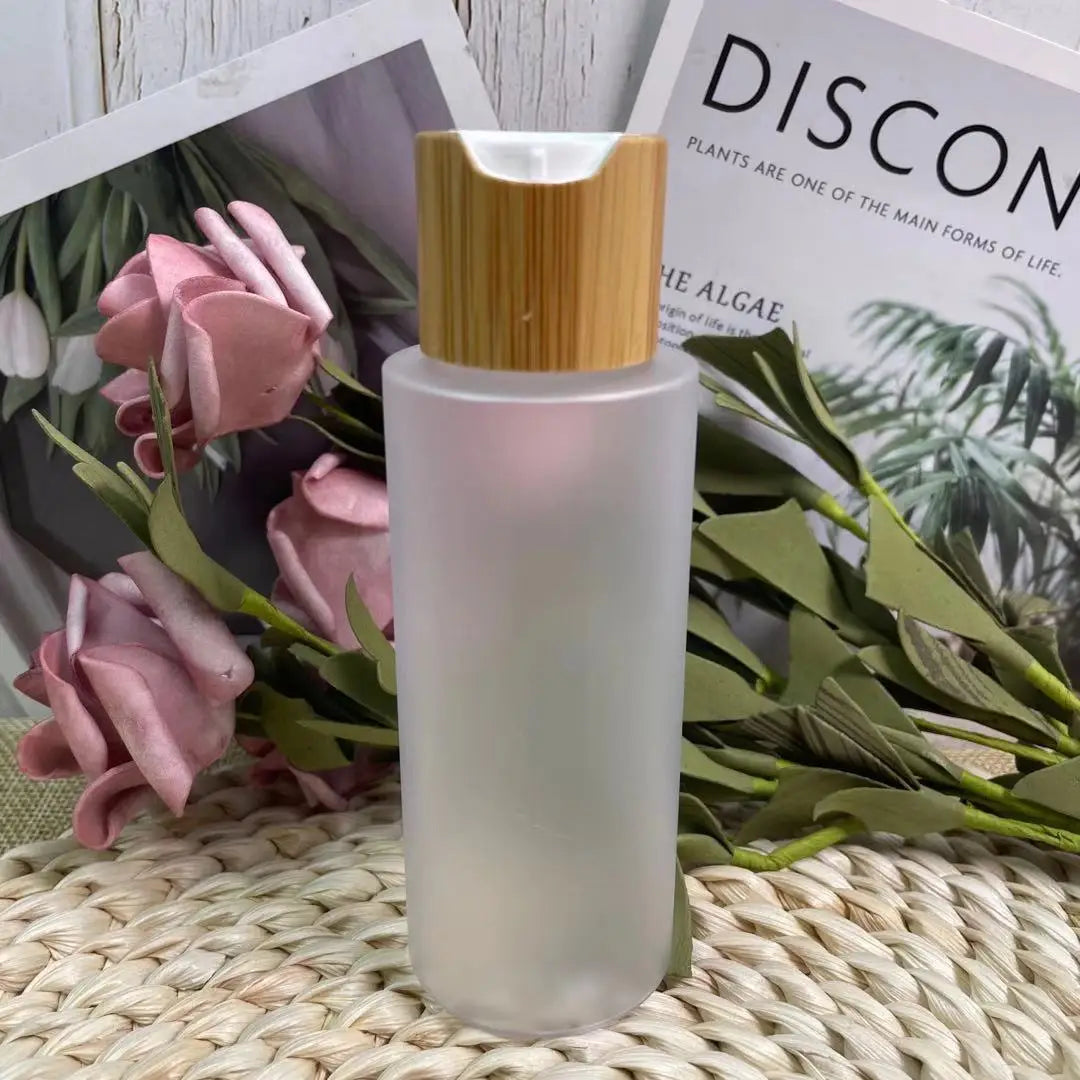 Cosmetic Spray Bottle with Bamboo Lid